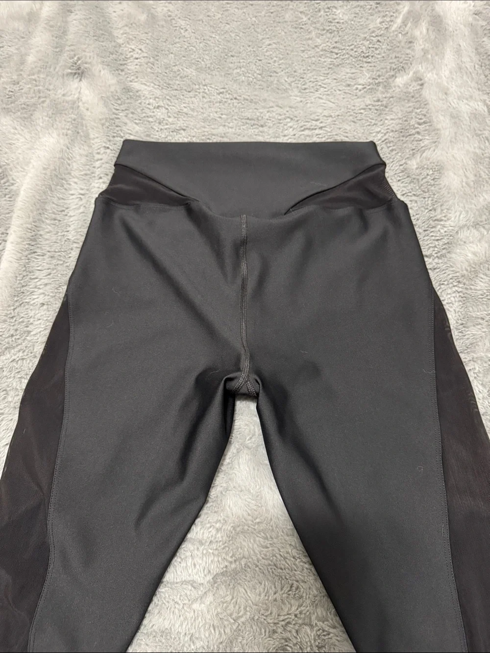 Alo Yoga Airlift Mesh High-Waist Allure Black Leggings